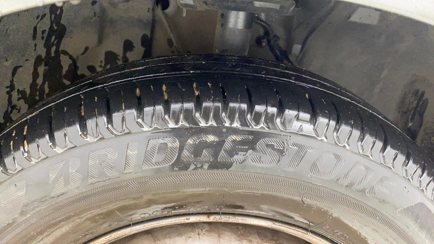 2020 Tata ALTROZ XE PETROL, Petrol, Manual, 37,940 km, Right Front Tyre Tread