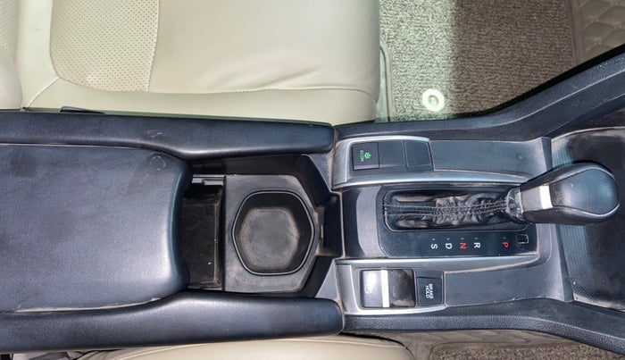 2019 Honda Civic 1.8L I-VTEC V CVT, Petrol, Automatic, 1,09,337 km, Gear Lever