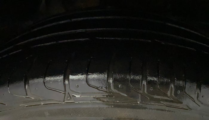 2021 Tata NEXON XZA PLUS SUNROOF PETROL, Petrol, Automatic, 56,395 km, Right Front Tyre Tread