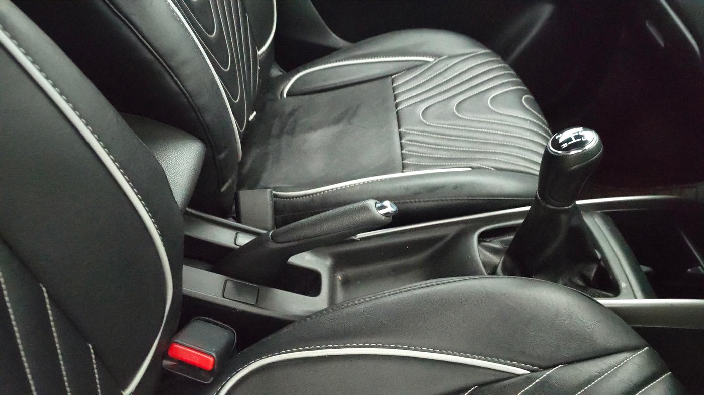 2021 Maruti Baleno ZETA PETROL 1.2, Petrol, Manual, 28,025 km, Gear Lever