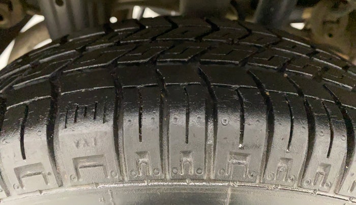 2015 Maruti Alto 800 LXI, Petrol, Manual, 11,111 km, Right Rear Tyre Tread