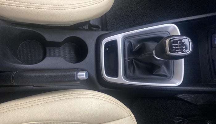 2022 Hyundai VENUE SX 1.0 TURBO, Petrol, Manual, 65,330 km, Gear Lever