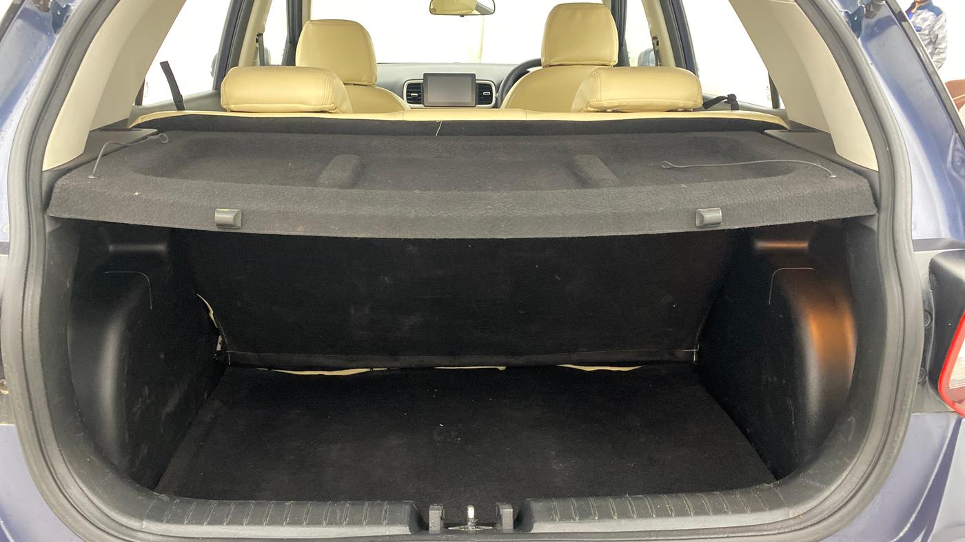 2022 Hyundai VENUE SX 1.0 TURBO, Petrol, Manual, 65,330 km, Boot Inside
