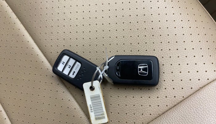 2019 Honda Amaze 1.5L I-DTEC V CVT, Diesel, Automatic, 59,625 km, Key Close Up