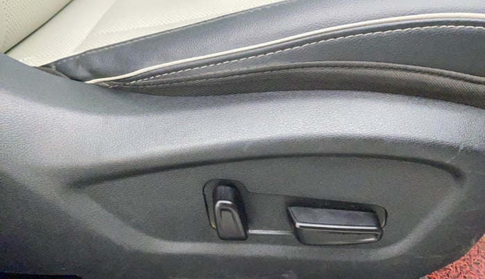 2020 Hyundai Creta SX (O) IVT 1.5 PETROL, Petrol, Automatic, 40,713 km, Driver Side Adjustment Panel