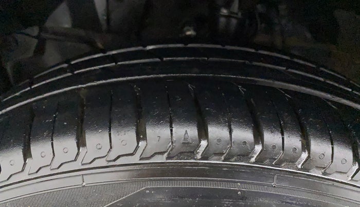 2015 Honda Jazz 1.2L I-VTEC V AT, Petrol, Automatic, 46,143 km, Left Front Tyre Tread
