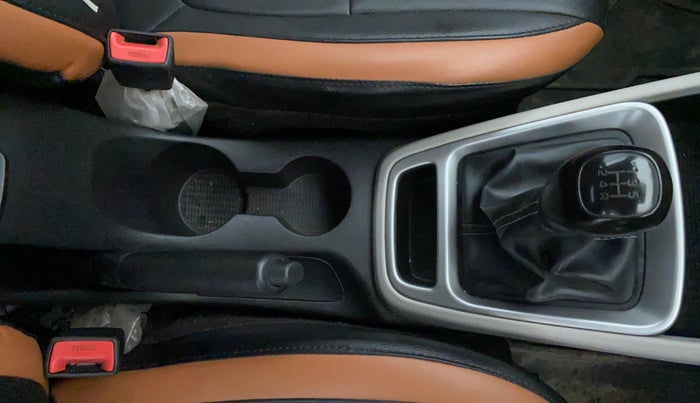 2023 Hyundai VENUE S(O) 1.2, Petrol, Manual, 79,410 km, Gear Lever