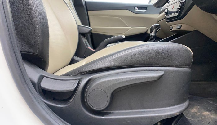 2018 Hyundai Verna 1.6 VTVT SX (O) AT, Petrol, Automatic, 68,366 km, Driver Side Adjustment Panel