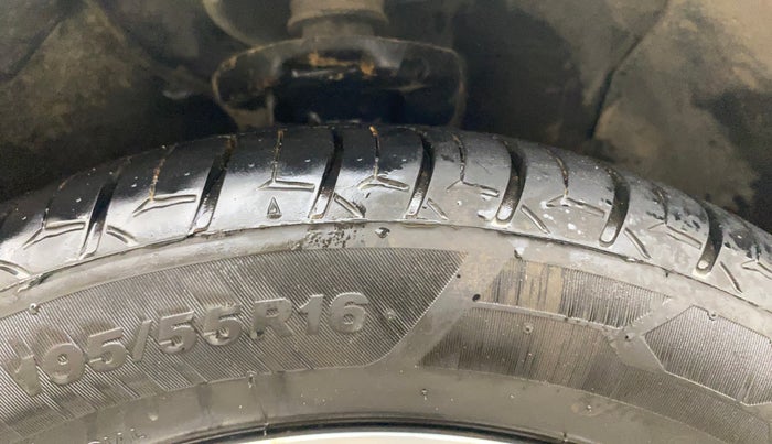 2018 Hyundai Verna 1.6 VTVT SX (O) AT, Petrol, Automatic, 68,366 km, Right Front Tyre Tread