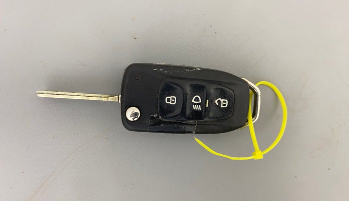 2019 Tata NEXON XZ PETROL, Petrol, Manual, 94,233 km, Key Close Up
