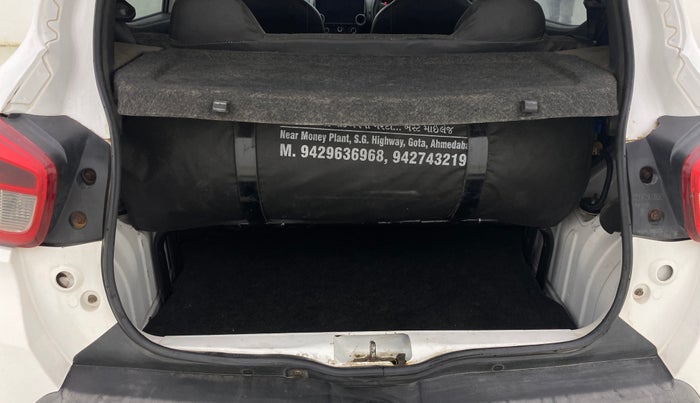 2017 Renault Kwid RXT 1.0 AMT, CNG, Automatic, 40,336 km, Boot Inside