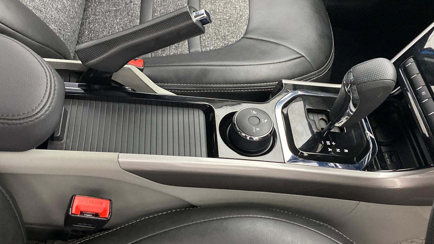 2019 Tata NEXON XZA + 1.2 PETROL A/T, Petrol, Automatic, 10,953 km, Gear Lever