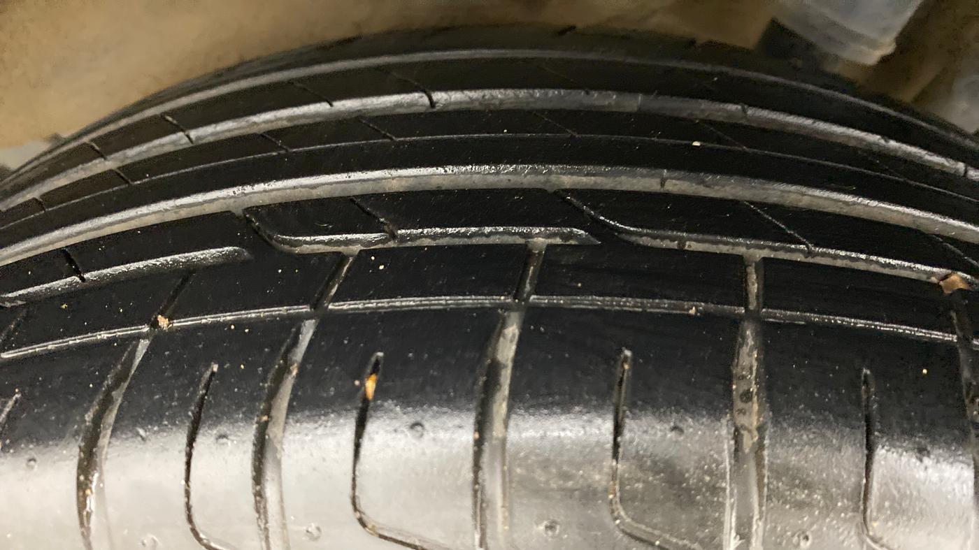 2019 Tata NEXON XZA + 1.2 PETROL A/T, Petrol, Automatic, 10,953 km, Left Rear Tyre Tread