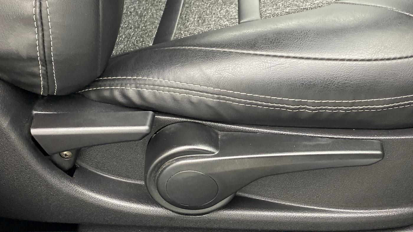 2019 Tata NEXON XZA + 1.2 PETROL A/T, Petrol, Automatic, 10,953 km, Driver Side Adjustment Panel