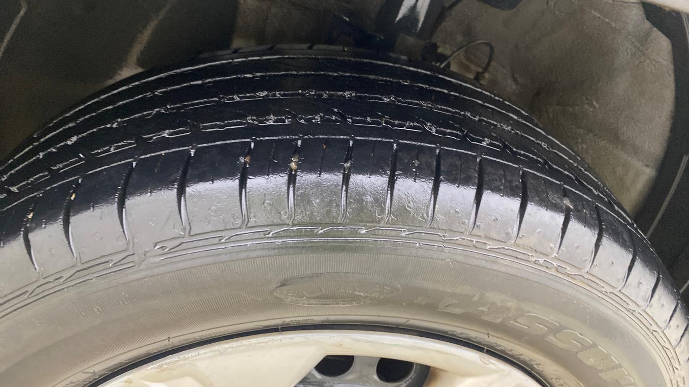2021 Hyundai VENUE S 1.2, Petrol, Manual, 66,128 km, Left Front Tyre Tread