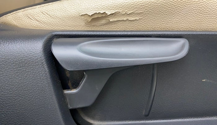 2019 Volkswagen Polo TRENDLINE 1.0L, Petrol, Manual, 75,876 km, Driver Side Adjustment Panel