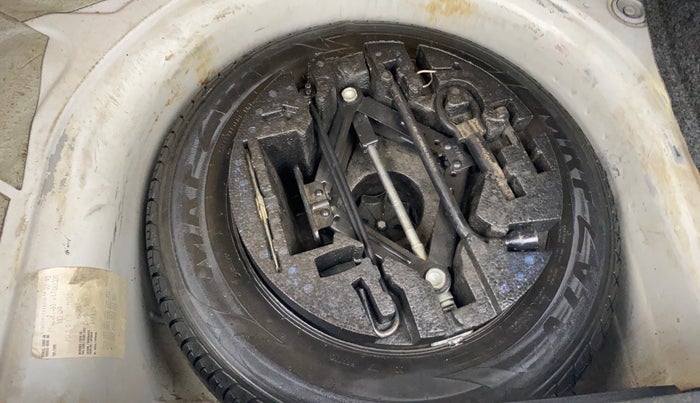 2019 Volkswagen Polo TRENDLINE 1.0L, Petrol, Manual, 75,876 km, Spare Tyre