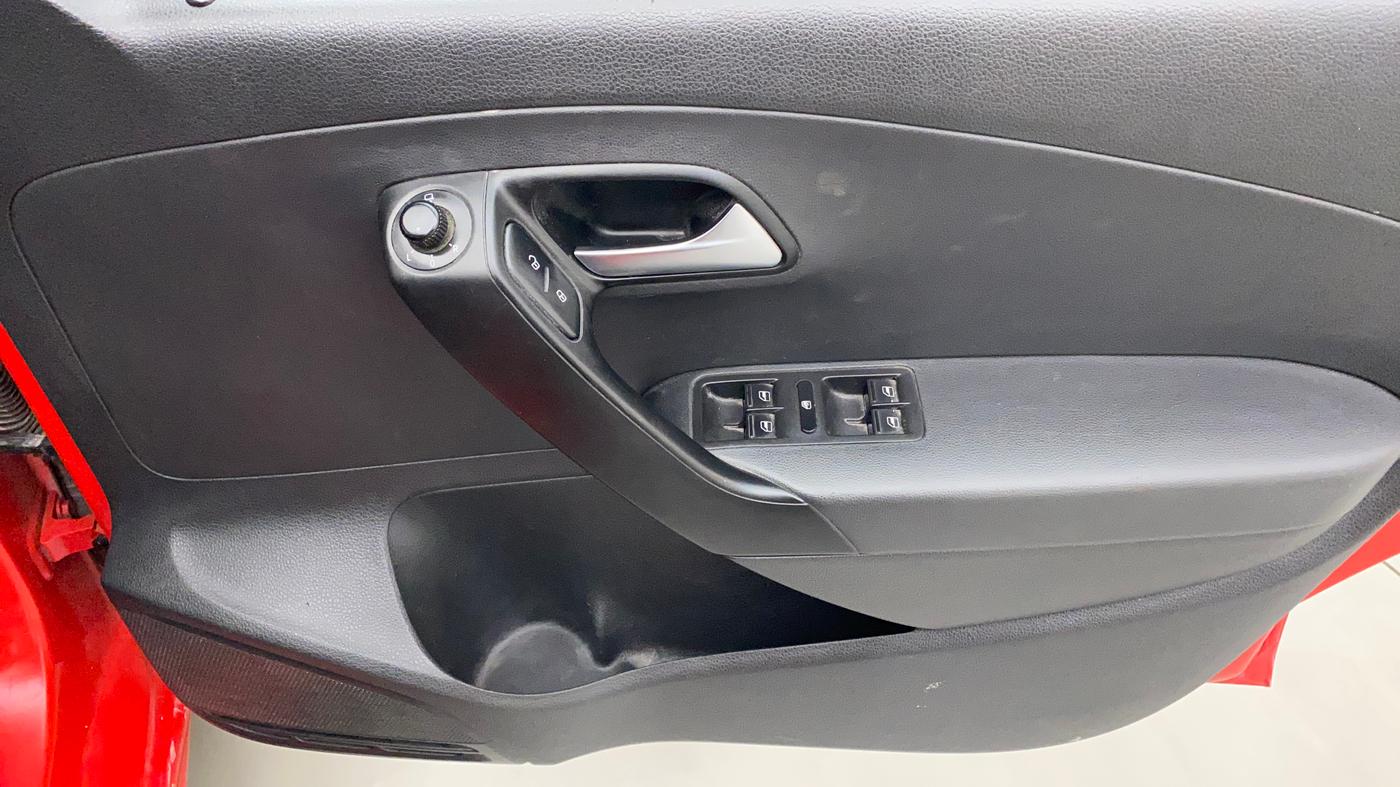 2015 Volkswagen Polo GT TSI AT, Petrol, Automatic, 43,212 km, Driver Side Door Panels Control