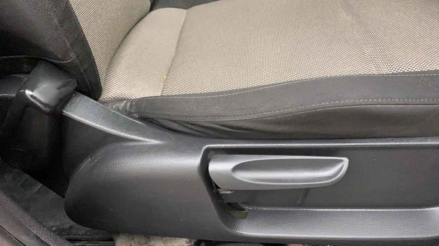 2015 Volkswagen Polo GT TSI AT, Petrol, Automatic, 43,212 km, Driver Side Adjustment Panel