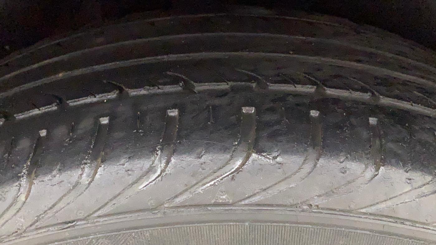 2015 Volkswagen Polo GT TSI AT, Petrol, Automatic, 43,212 km, Right Rear Tyre Tread