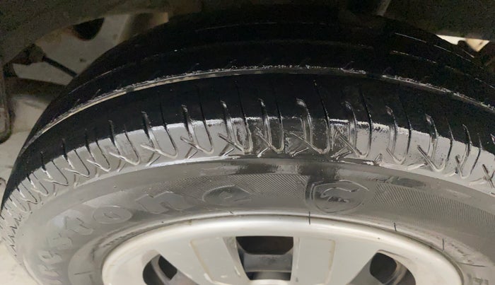 2016 Renault Kwid RXT 0.8, Petrol, Manual, 85,151 km, Left Rear Tyre Tread