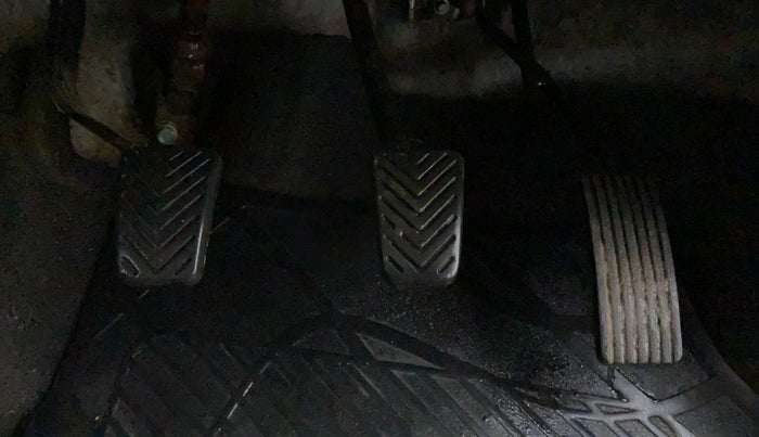 2016 Hyundai Eon ERA +, Petrol, Manual, 38,786 km, Pedals