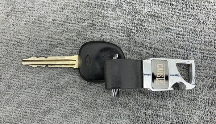 2016 Hyundai Eon ERA +, Petrol, Manual, 38,786 km, Key Close Up