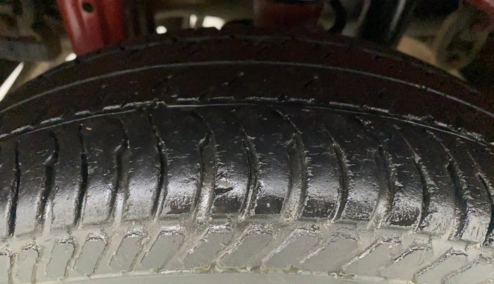 2014 Maruti Alto K10 LXI, Petrol, Manual, 57,685 km, Right Rear Tyre Tread