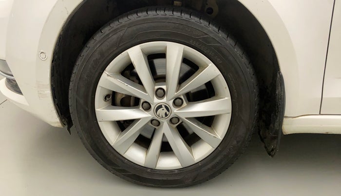 2017 Skoda Octavia L&K 1.8 TSI AT, Petrol, Automatic, 58,930 km, Left Front Wheel