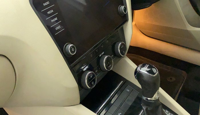 2017 Skoda Octavia L&K 1.8 TSI AT, Petrol, Automatic, 58,930 km, AC Unit - Car heater not working