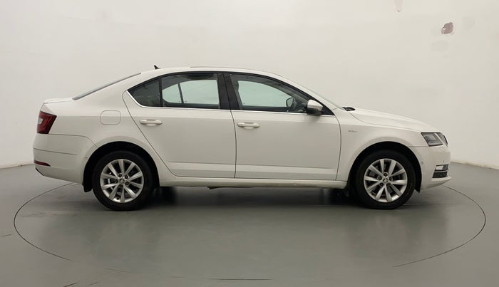 2017 Skoda Octavia L&K 1.8 TSI AT, Petrol, Automatic, 58,930 km, Right Side
