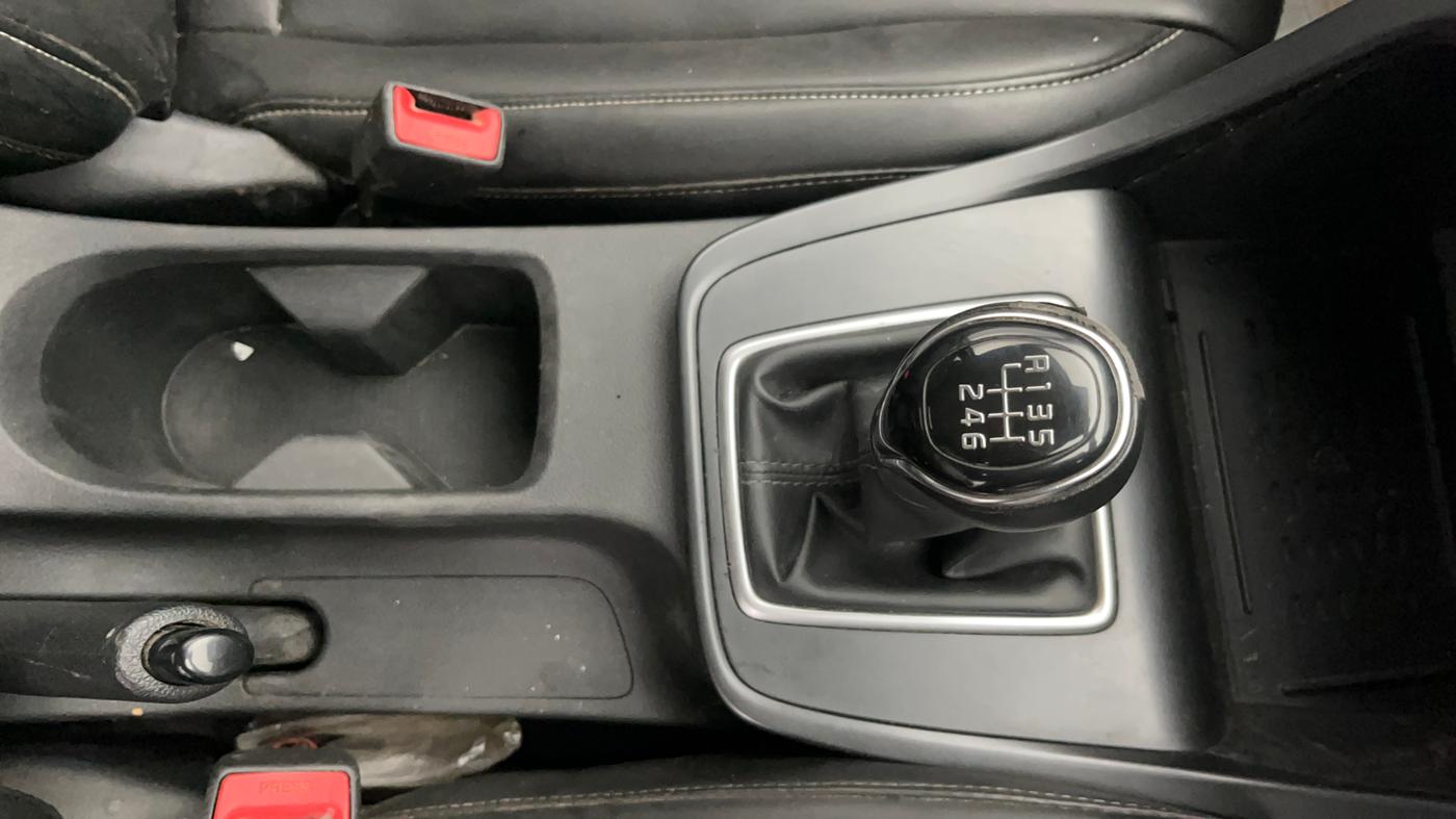 2022 Hyundai Creta SX EXECUTIVE 1.5 PETROL, Petrol, Manual, 73,233 km, Gear Lever