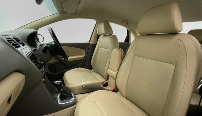 2017 Volkswagen Vento HIGHLINE 1.2 TSI AT, Petrol, Automatic, 68,162 km, Right Side Front Door Cabin