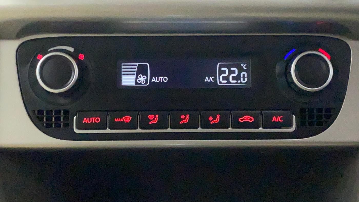 2017 Volkswagen Vento HIGHLINE 1.2 TSI AT, Petrol, Automatic, 68,162 km, Automatic Climate Control