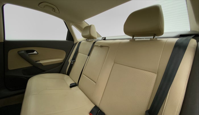 2017 Volkswagen Vento HIGHLINE 1.2 TSI AT, Petrol, Automatic, 68,162 km, Right Side Rear Door Cabin