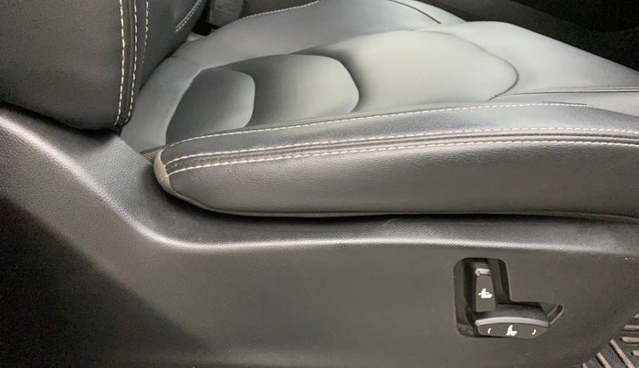 2019 MG HECTOR SHARP 1.5 DCT PETROL, Petrol, Automatic, 37,774 km, Driver Side Adjustment Panel