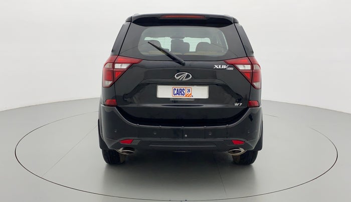 2019 Mahindra XUV500 W7 FWD, Diesel, Manual, 17,141 km, Back/Rear