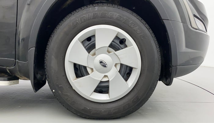 2019 Mahindra XUV500 W7 FWD, Diesel, Manual, 17,141 km, Right Front Wheel