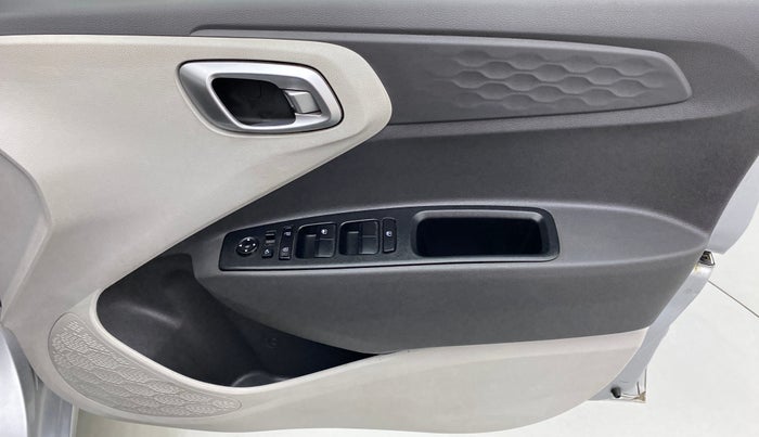 2020 Hyundai GRAND I10 NIOS SPORTZ CNG MT, CNG, Manual, 54,905 km, Driver Side Door Panels Control