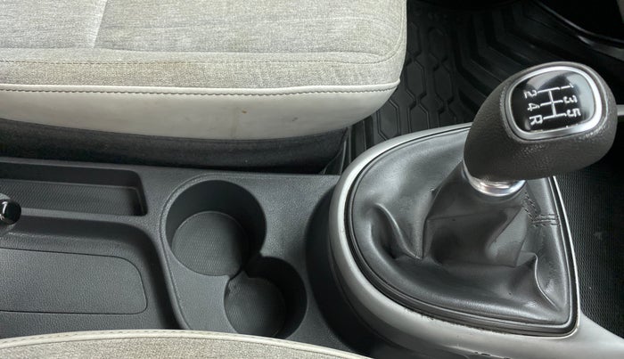2020 Hyundai GRAND I10 NIOS SPORTZ CNG MT, CNG, Manual, 54,905 km, Gear Lever