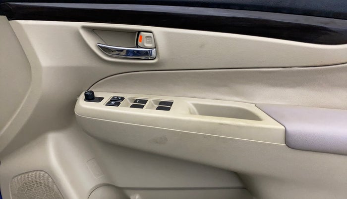 2017 Maruti Ciaz DELTA 1.4 MT PETROL, Petrol, Manual, 63,096 km, Driver Side Door Panels Control