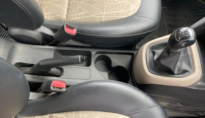 2016 Hyundai i10 MAGNA 1.1, Petrol, Manual, 57,449 km, Gear Lever