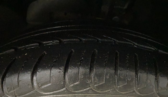 2019 Ford Ecosport TREND 1.5L PETROL, Petrol, Manual, 30,178 km, Left Front Tyre Tread