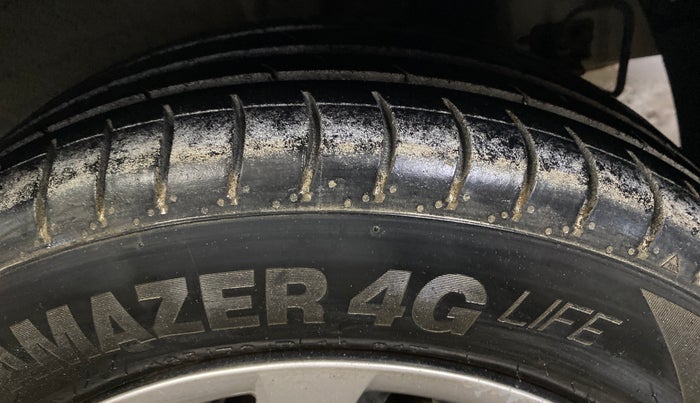 2015 Hyundai Grand i10 SPORTZ 1.2 KAPPA VTVT, Petrol, Manual, 50,149 km, Left Rear Tyre Tread