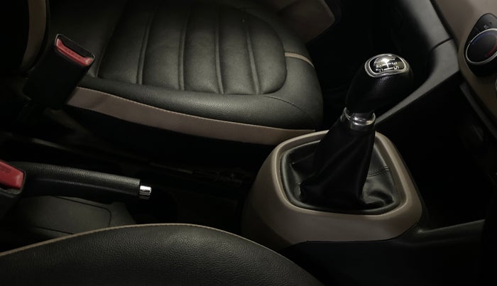 2015 Hyundai Grand i10 SPORTZ 1.2 KAPPA VTVT, Petrol, Manual, 50,149 km, Gear Lever