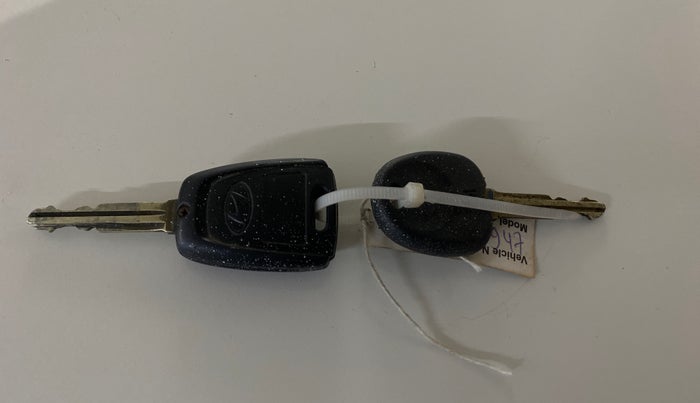 2015 Hyundai Grand i10 SPORTZ 1.2 KAPPA VTVT, Petrol, Manual, 50,149 km, Key Close Up