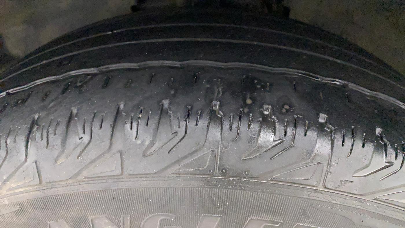 2019 Tata Harrier XZ 2.0L, Diesel, Manual, 43,879 km, Left Front Tyre Tread