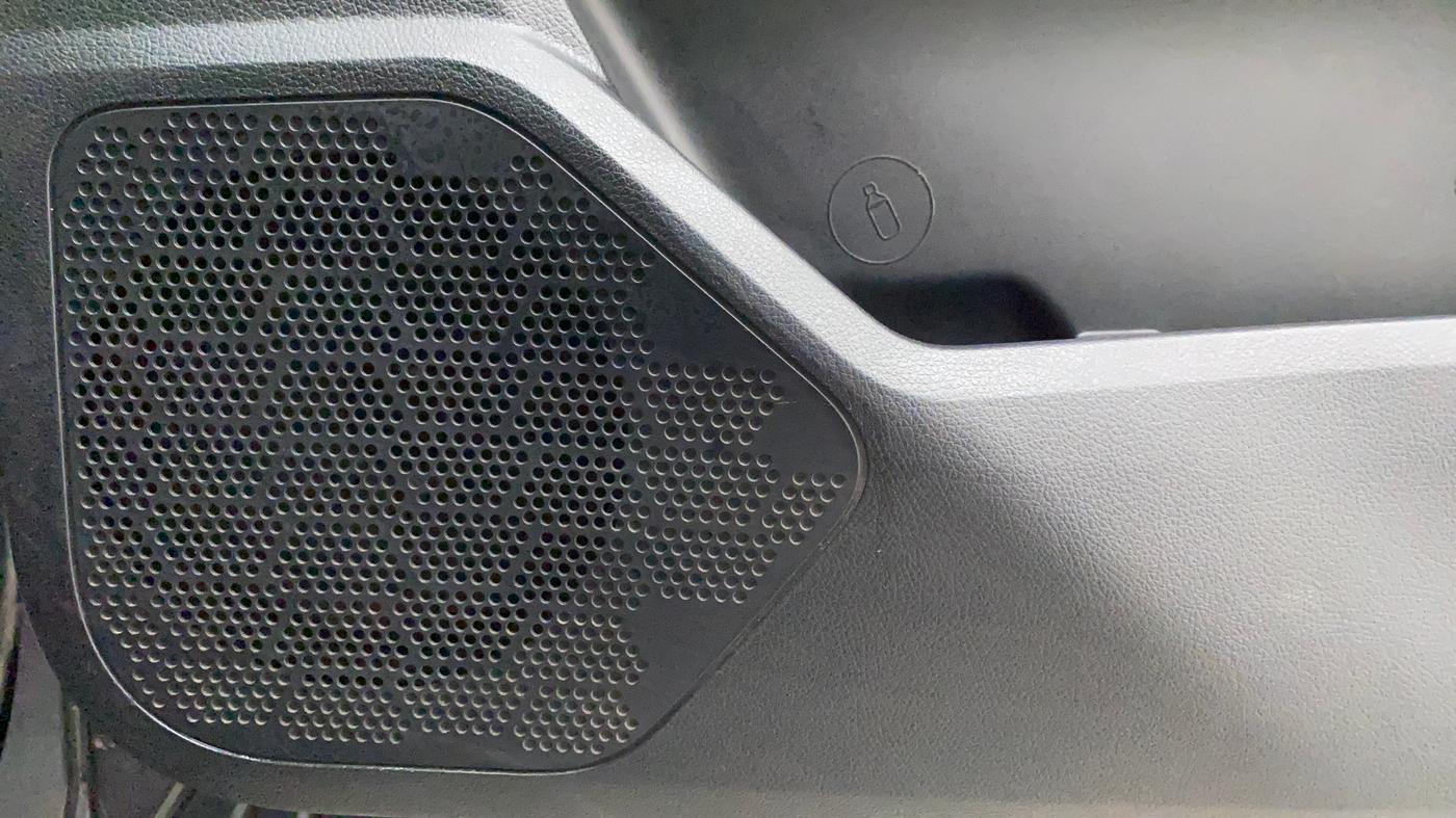 2019 Tata Harrier XZ 2.0L, Diesel, Manual, 43,879 km, Speaker
