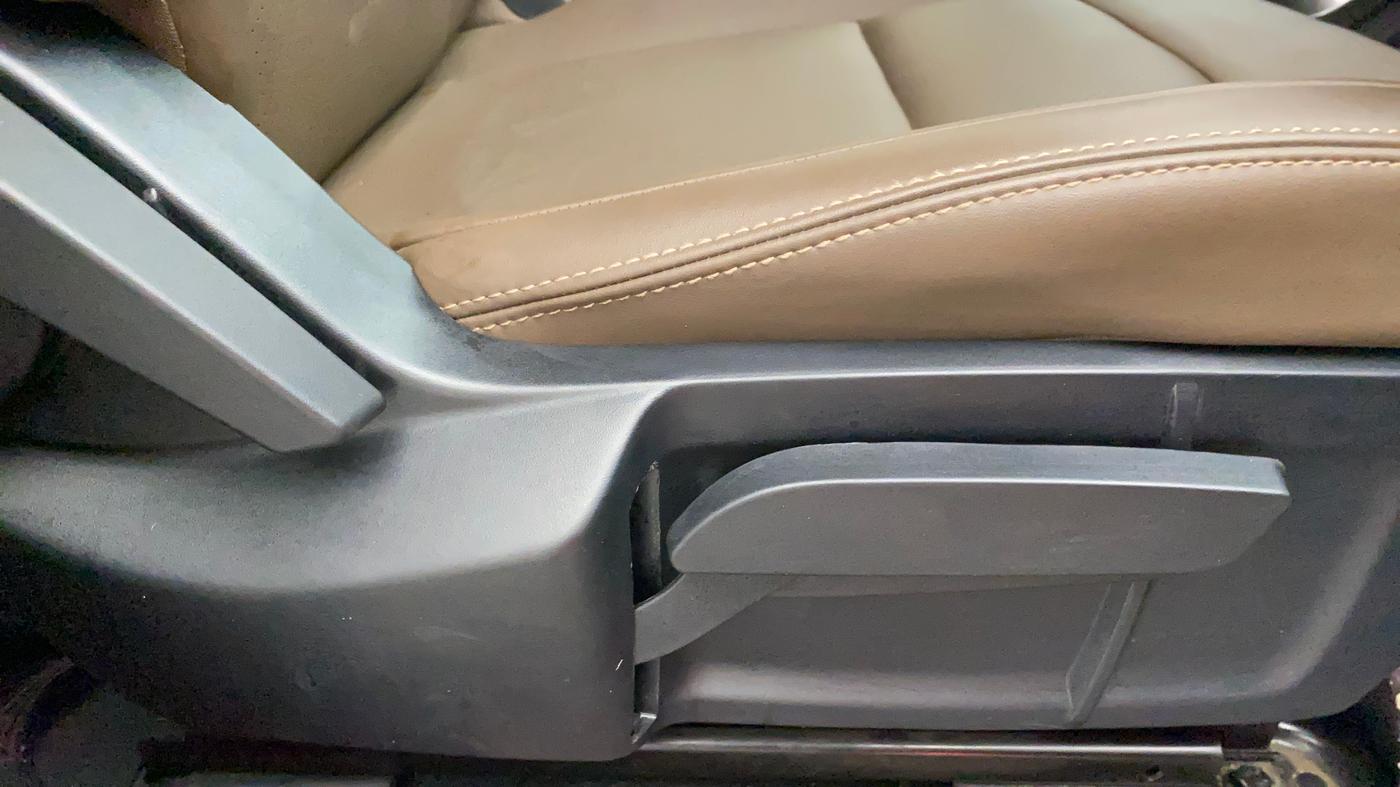 2019 Tata Harrier XZ 2.0L, Diesel, Manual, 43,879 km, Driver Side Adjustment Panel