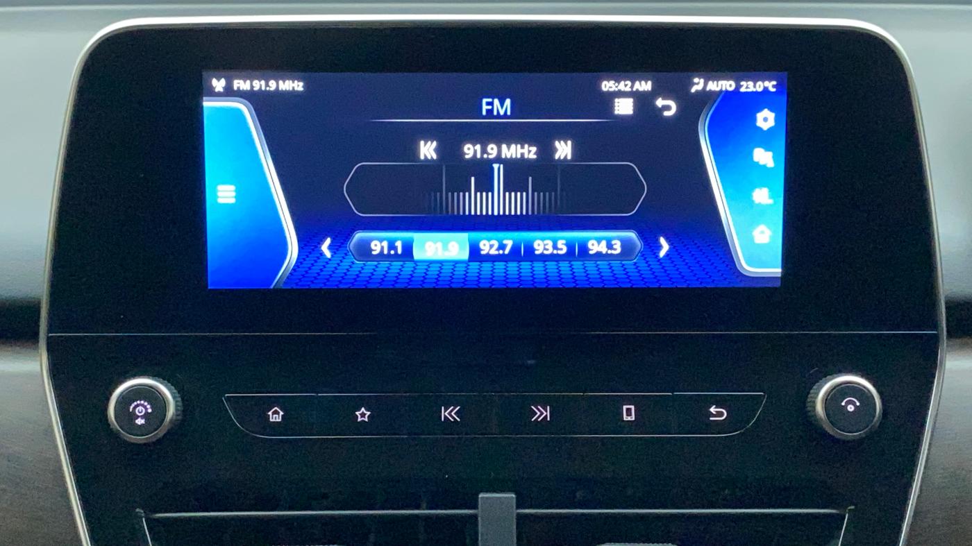 2019 Tata Harrier XZ 2.0L, Diesel, Manual, 43,879 km, Infotainment System